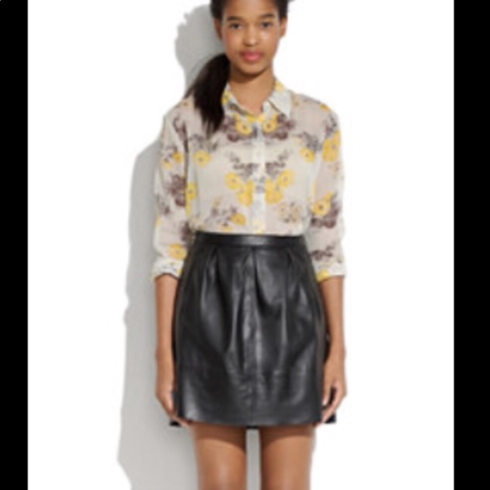 Madewell 100% leather skirt size 6
